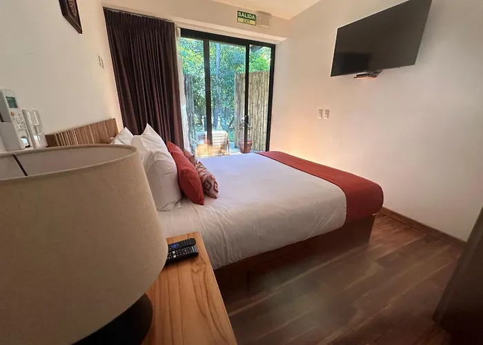 Suitree Experience Hotel 4*